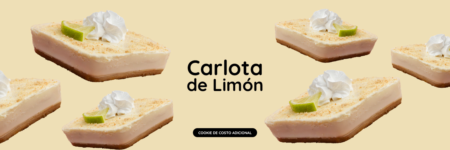 Postre Carlota de Limón con galleta, crema y rodaja de limón